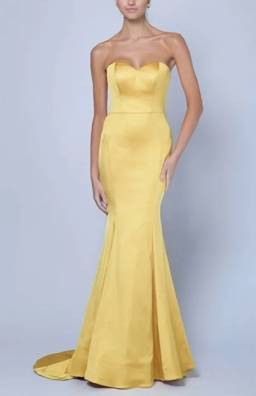 Limited Time Discount Victoria Sweetheart Dress In Gold