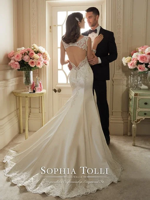 Seasonal Sale Sophia Tolli y11629
